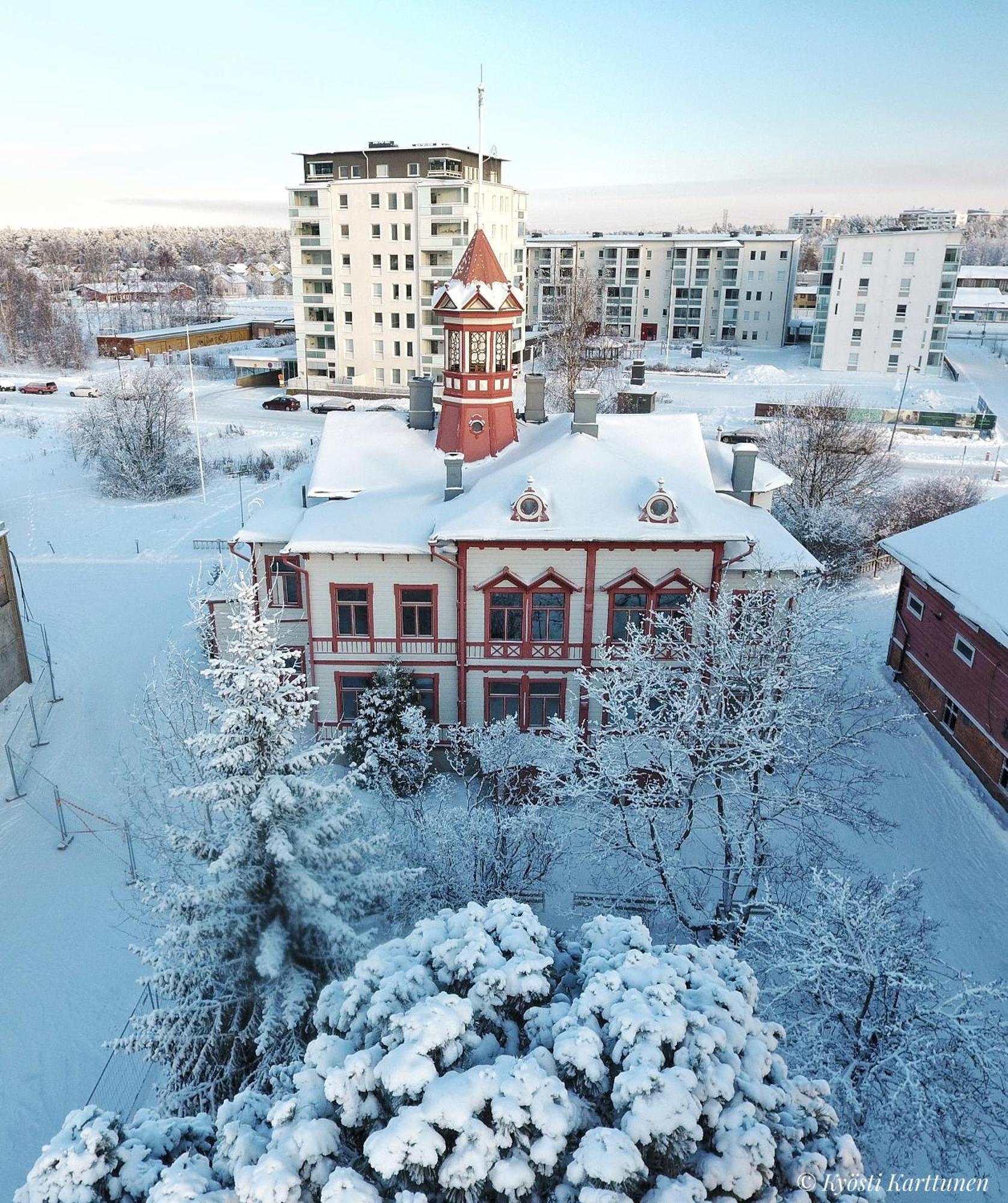 Hostel Cafe Huvila Oulu Exterior photo